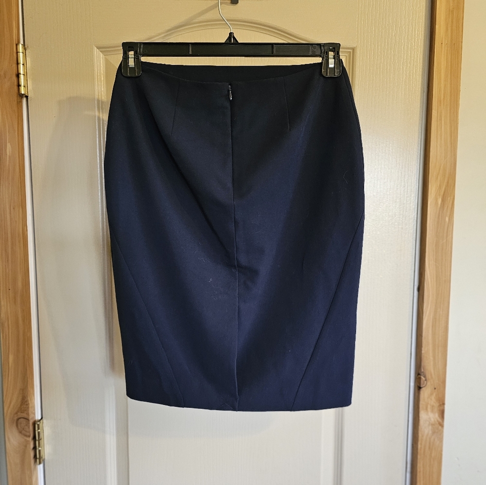Tommy Hilfiger Size 2 Navy Blue Tube Skirt - Picture 3 of 8